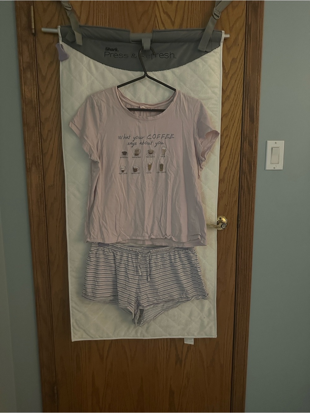 La Vie En Rose Lavender Graphic Short Pajama Set